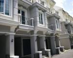 C&s Pool Townhouse Serviced Apartments