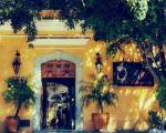 Los Pilares Hotel