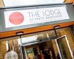 The Lodge At Perth Racecourse