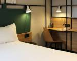 HOTEL IBIS Evry-Courcouronnes Hotel