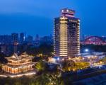 Holiday Inn Riverside Wuhan, an IHG Hotel