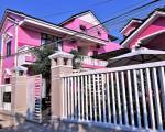 Pink House Homestay