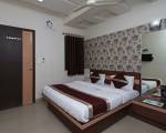 OYO 10414 Hotel Tushar Residency