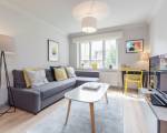 Hoxton 2 Bed Apartment by BaseToGo