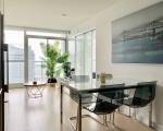 Bright 2 Bed Lakeview Suite